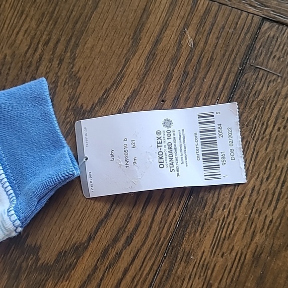 Carters Hawaian onesie, NWT size 9 months - Picture 3 of 4